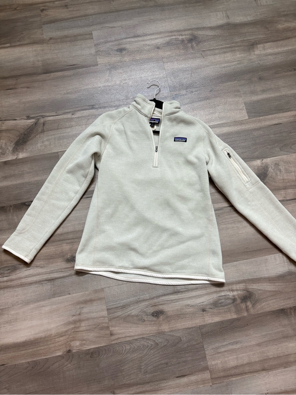 Patagonia Women's Cream Quarter-Zip Fleece better sweater pullover size large